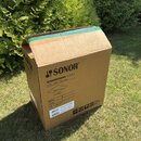 Hnědý kartonový krabice s nápisem SONOR® a KOMPRESSOR SERIES. Na povrchu je uveden rozměr CTN 462 x 312 x 462, kód ITEM 17710301 a označení KG 1300 T…