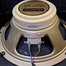 Fotografie znázorňuje zadní stranu reproduktoru v béžovém kovovém rámu. Na horním štítku je nápis GELESTION, Model G10, Power capacity 45 watts, Impe…