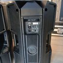 Černý aktivní reproduktor v plastovém korpusu. Na zadním panelu je nápis ART 712-A a logo RCF. V horní části panelu jsou umístěny konektory, ovládací…
