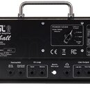 Zadní strana černého kytarového komba s kovovou rukojetí. Na šasi jsou nápisy ENGL, All-Tube Guitar Amplifier, Ironball, Model E606 a Made in Germany…