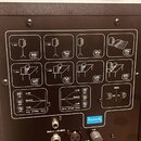 Zadní panel černého studiového monitoru s nápisy LP-6 a Professional Studio Monitor 2nd Wave. Panel obsahuje schéma rozmístění reproduktorů, přepínač…