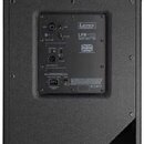 Zadní strana černého reproduktoru s texturovaným povrchem. Na kovovém panelu je logo Laney a označení modelu LFR-12. Panel obsahuje několik vstupů, p…