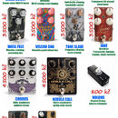 Koláž fotografií jedenácti efektových pedálů různých tvarů, barev a provedení. Na pedálech jsou viditelné nápisy: Clean BOOST, DEADHEAD Overdrive, GR…