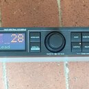Černý rackový efektový procesor s nápisy G-MAJOR GUITAR PROCESSOR a tc electronic. Zařízení má digitální displej s textem Wes M Jazz Lead, několik ov…