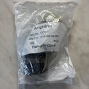 Průhledný plastový sáček s malým černým technickým komponentem uvnitř. Na bílém štítku je uveden nápis Amphenci, phenol P/N : ADAPTER KIT, Mfg P/N :…