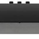 Zadní strana černé digitální klaviatury s kovovým spodním panelem. Na horní části je bílý nápis YAMAHA s logem a označení CP5. Spodní panel obsahuje…