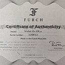 Fotografie zobrazuje Certifikát pravosti (Certificate of Authenticity) značky FURCH. Je na něm uveden model Violet Gc-ER a sériové číslo 135813, s ná…