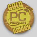 Zlatá kulatá odznámka s ozubeným okrajem. Uprostřed je nápis PC PERSPECTIVE a kolem něj v oblouku slova GOLD AWARD. Celý grafický prvek je proveden v…
