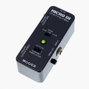 Černý kompaktní DI box s kovovým šasi. Na horní straně je nápis MICRO DI Direct Input Box, značka MOER a ovládací prvky: přepínač GAIN (-20dB, 0dB, +…