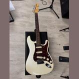 fender stratocaster USA deluxe