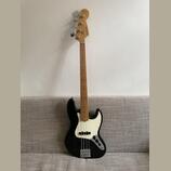 Fender / Schecter Jazz Bass
