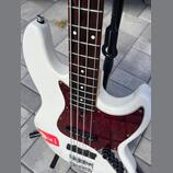 Sire Marcus Miller V3-4 Antique White baskytara + pickguard