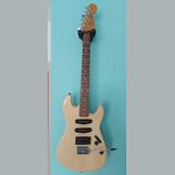 Squier Bullet Stratocaster Made in Korea 1989 + pouzdro