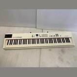Různá piana, klávesy, MIDI controllery a doplňky