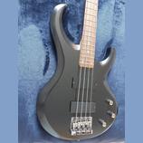 IBANEZ BTB 200  ve výborném stavu s pouzdrem.