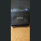 Baskytarové combo FENDER+příslušenství.