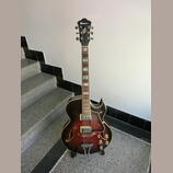 Ibanez AK 85