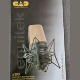 profesionální kondenzátorový mikrofon CAD e300 zlatý