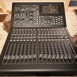 Midas M32R Live