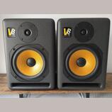 KRK V8 series 1 štúdiové monitory