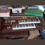 Elektrické varhany Yamaha Electone B-75