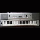 Klávesy Yamaha DGX 220