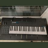 Alesis VI49 MIDI klávesy