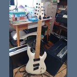 7str. kytara Harley Benton R-457MN WH MultiScale