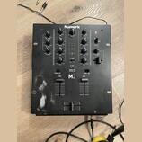 DJ mix Numark M2