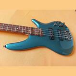 Baskytara IBANEZ SDGR 300E.