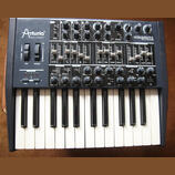 Arturia MiniBrute 