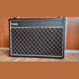 VOX V15 lampové kombo 2x10 - made in England