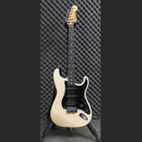 Prodám Fender strat Japan E series