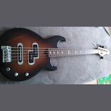 Prodam baskytaru : Yamaha 425