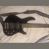 Baskytara HH5 Action