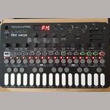 Sonicware LIVEN 8bit warps SLEVA!