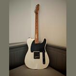 Olympic white nitro tele + fender krk + EMG