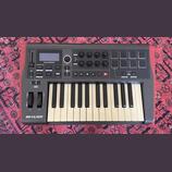Novation Impulse 25 midi keyboard 