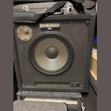 baskytarový reprobox Behringer Ultrabass BA115