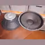 Prod&aacute;m reproduktory 15" (300W), 1ks
