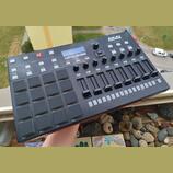 Kontrolér AKAI MPD232