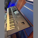 Yamaha Genos 1