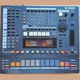 Yamaha SU-700 sampler
