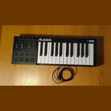 Alesis V25