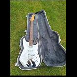 Prodám Fender Stratocaster