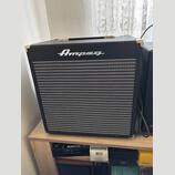Baskytarové kombo 30W Ampeg Rocket Bass RB108 (v záruce)