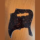Prodám třívrstvý pickguard Jazz Bass 