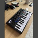 Arturia MiniLab 3 Black / Černý - vynikající stav
