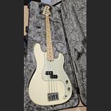 FENDER American Professional PB MN OWT