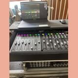 Mackie dl 32 R  + x touch + extender